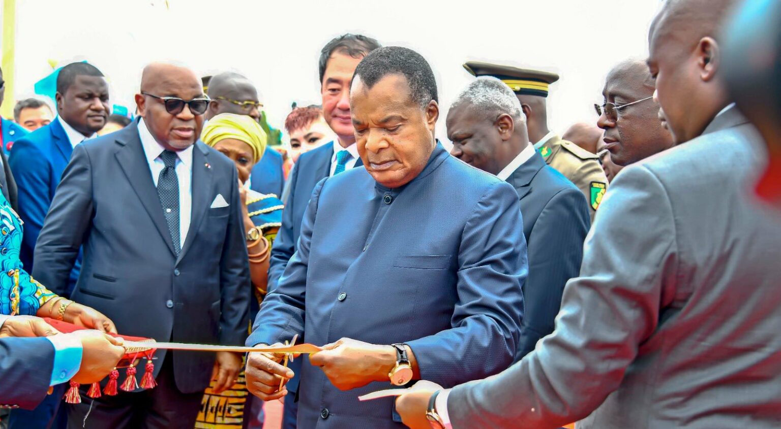 nauguration de l'usine de valorisation de Gaz associé de la Société Wing Wah E&P.