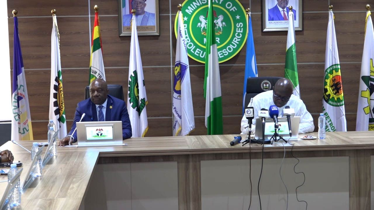 SEJOUR DE TRAVAIL DU MINISTRE DES HYDROCARBURES STEV SIMPLICE ONANGA AU NIGERIA